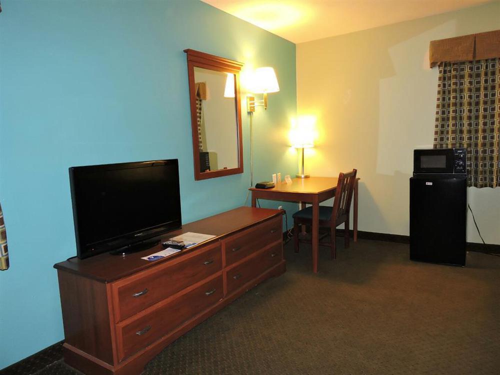 Americas Best Value Inn - Seymour Room photo