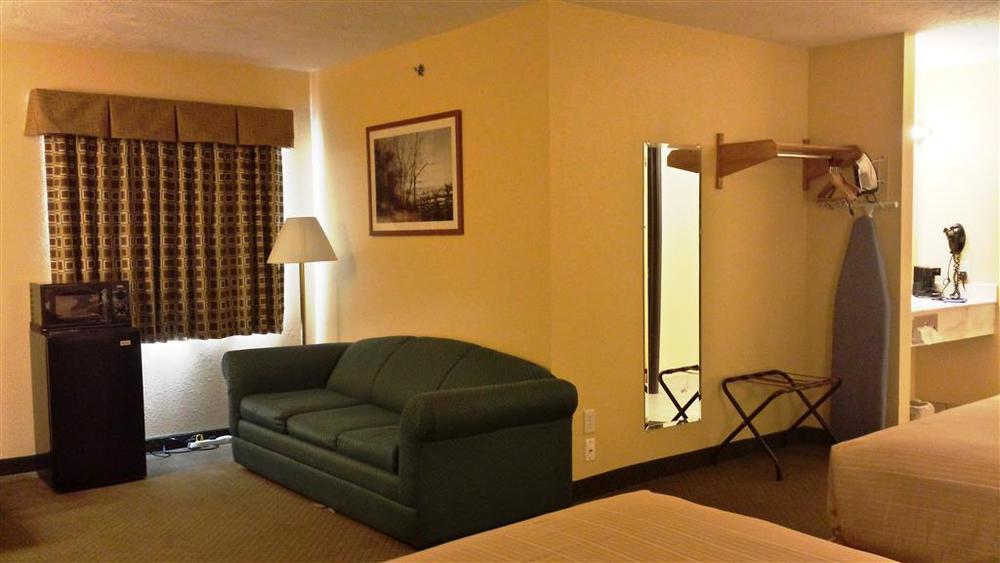 Americas Best Value Inn - Seymour Room photo