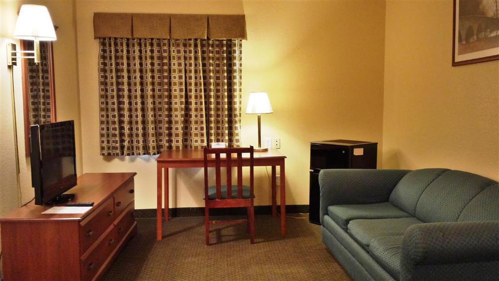 Americas Best Value Inn - Seymour Room photo